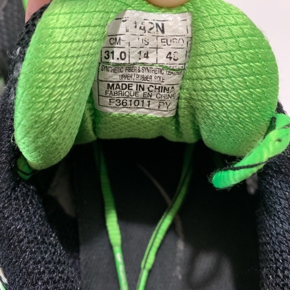 Mens Asics Green Black Trail Running Shoes T142T - Picture 5 of 8